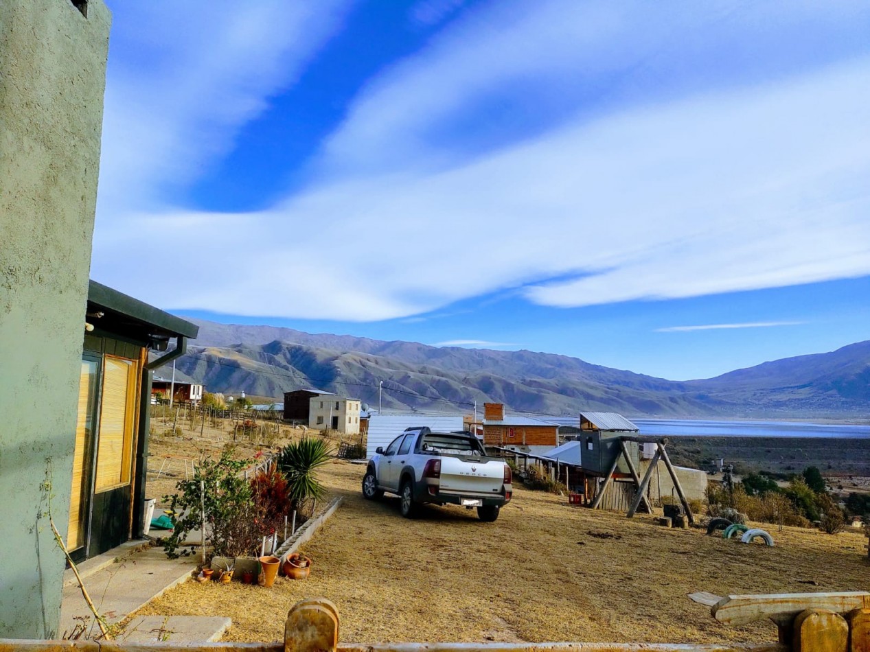 VENTA CASA Y CABAÑA EL MOLLAR TAFI DEL VALLE