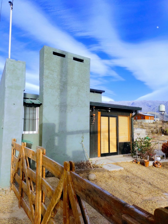 VENTA CASA Y CABAÑA EL MOLLAR TAFI DEL VALLE