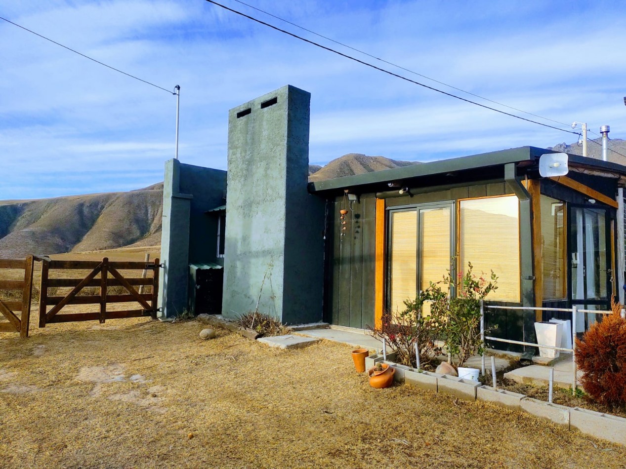 VENTA CASA Y CABAÑA EL MOLLAR TAFI DEL VALLE