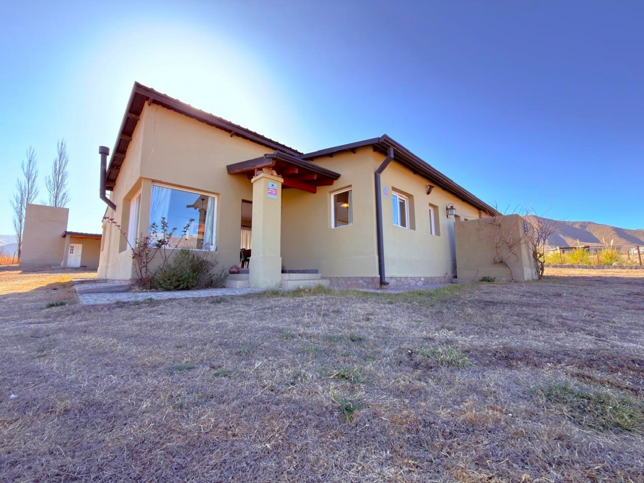 VENTA CASA 3D, 2Bñ, BARRIO PRIV. LAS NUBES, TAFI DEL VALLE