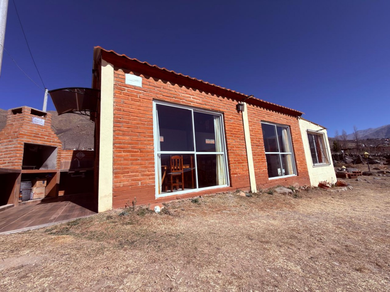 CASA EN VENTA EL MOLLAR VISTA AL LAGO TIPO MONOAMBIENTE 