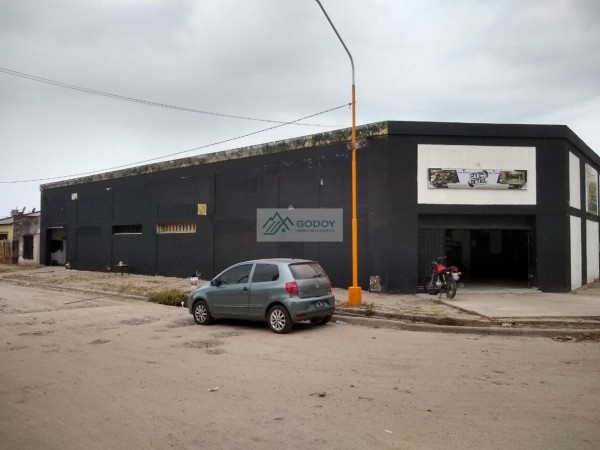 VENTA GALPON AGUILARES 400M2