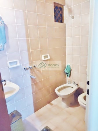 VENTA IMPORTANTE CASA 5 D, TERRENO 1 Ha EL CHURQUI TAFI DEL VALLE