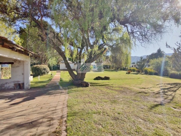 VENTA IMPORTANTE CASA 5 D, TERRENO 1 Ha EL CHURQUI TAFI DEL VALLE