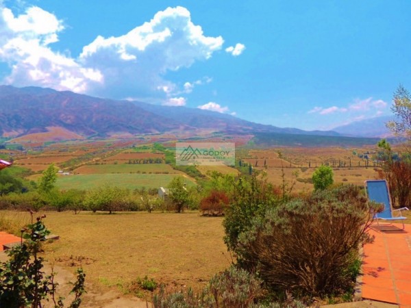 VENTA CASA 3 D, QUINCHO CERRADO, COCHERAS - TAFI DEL VALLE - EL ALTO