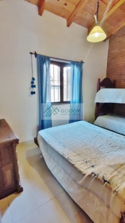 VENTA CASA 3 D, QUINCHO CERRADO, COCHERAS - TAFI DEL VALLE - EL ALTO