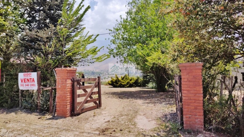 VENTA CASA 3 D, QUINCHO CERRADO, COCHERAS - TAFI DEL VALLE - EL ALTO