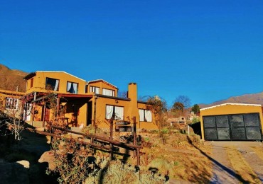 VENTA CASA 4D, 2 BAÑOS VISTA AL DIQUE LA ANGOSTURA