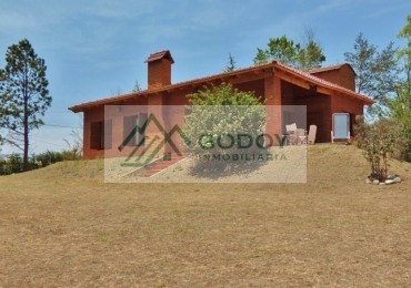 VENTA CASA 3 D, QUINCHO CERRADO, COCHERAS - TAFI DEL VALLE - EL ALTO